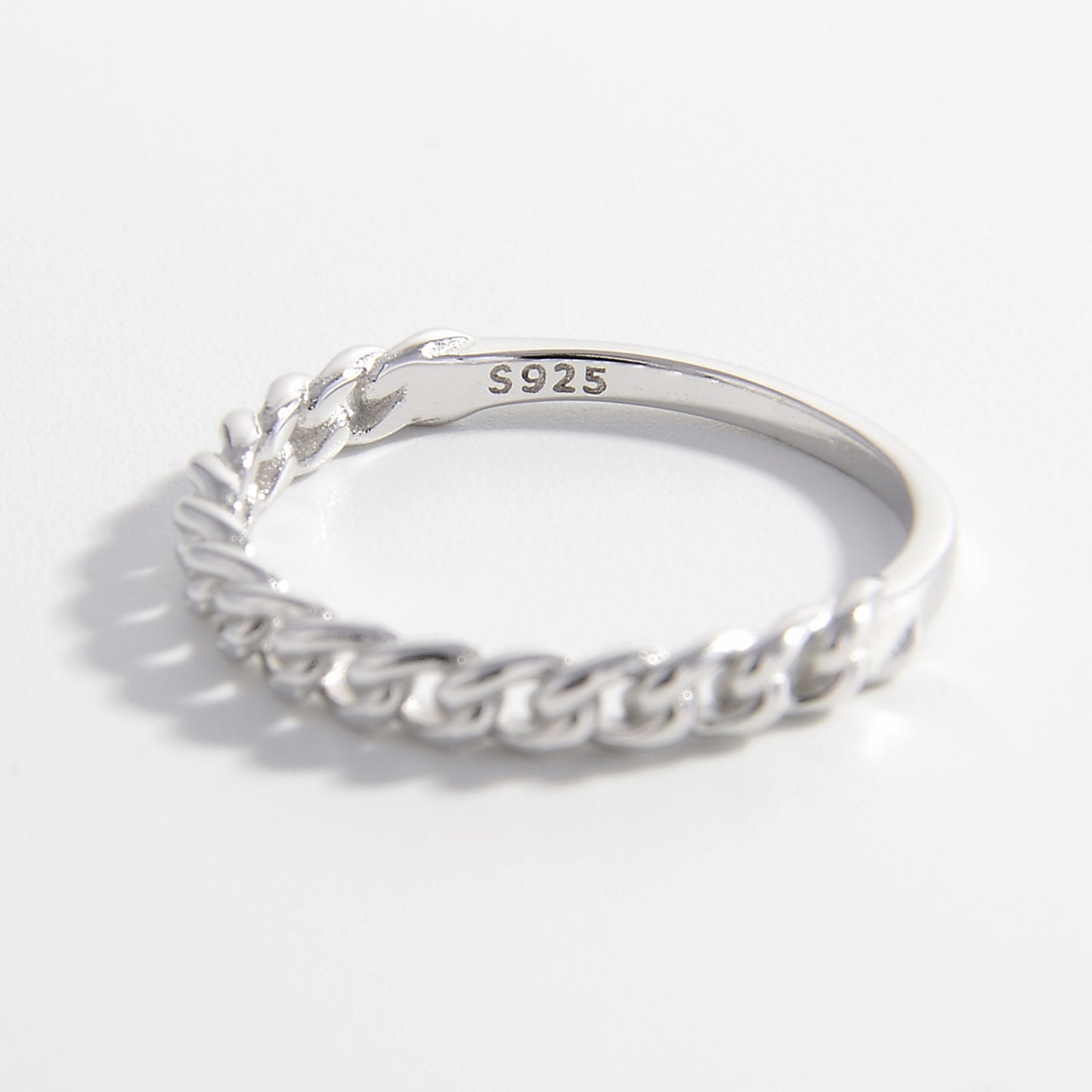 Intertwined Ring